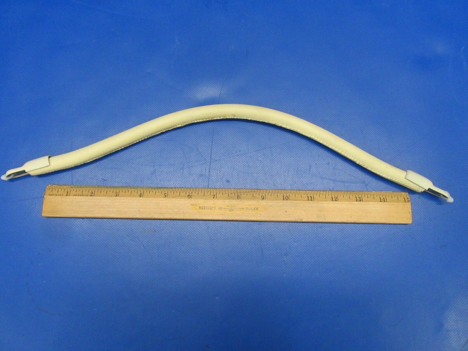 Beech Baron E55 Garment Hanger (1117-30)