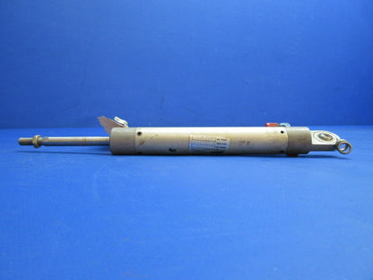 Gerdes Hydraulic Cylinder Missing Detent P/N 48822-2 (1123-711)