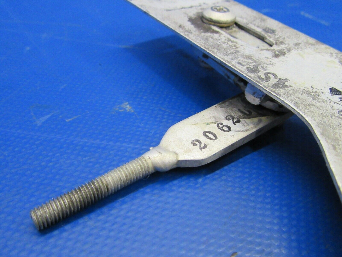 Bellanca 17-30A Super Viking Upper Cabin Door Latch 196611 (0919-19)