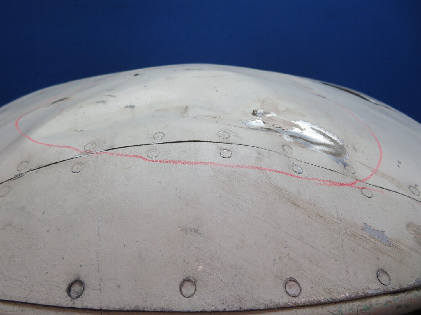 Damaged Cessna 182D / 182 LWR Cowl Assy P/N 0752031-28 (0923-581)