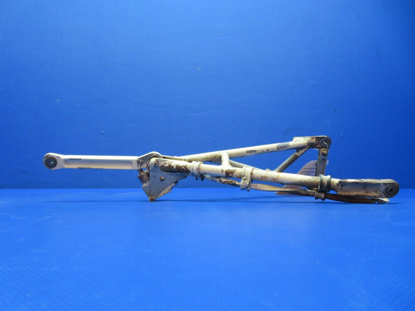 Early Cessna 310 / 310B NG Drag Brace Truss w/ Link P/N 0842000-70 (1223-230)