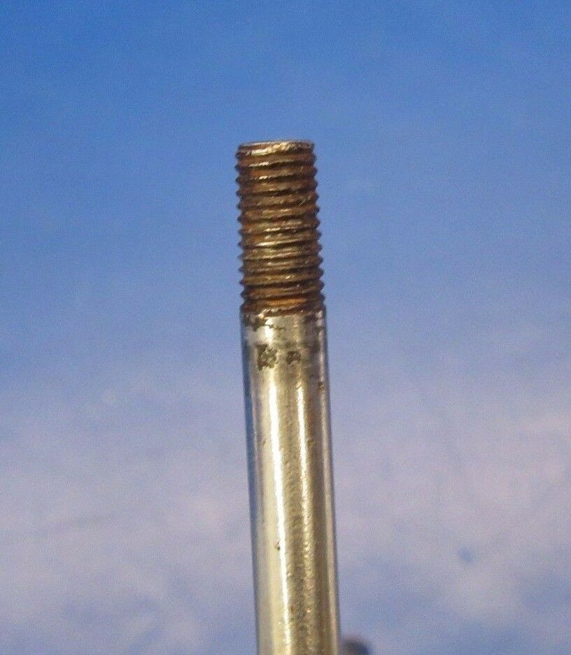 Beech Baron D55 Cabin Door Prop P/N 95-420012-642 (1017-154)