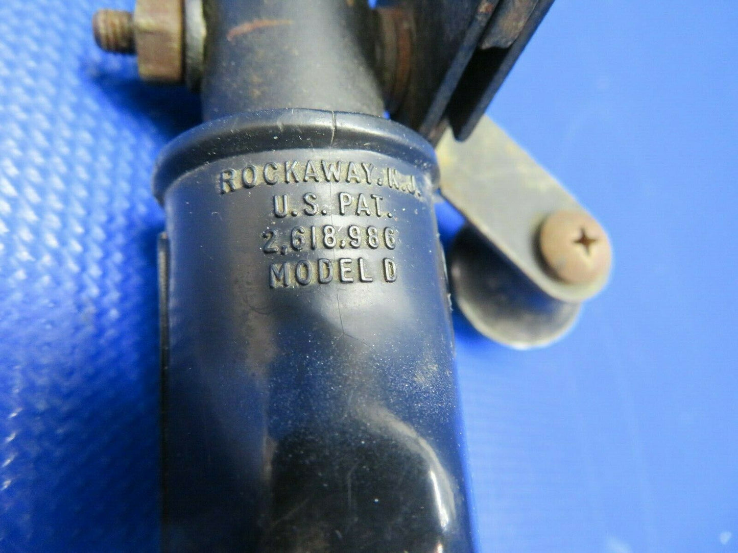 Piper PA-28-140 Brake Handle Parking Brake P/N 63320-00, 63320-000 (1220-316)