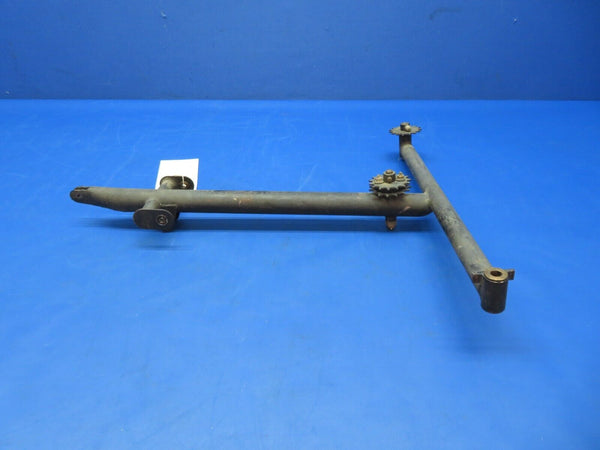 Piper PA-28 Control Column Tee Bar P/N 62703-33 (0723-375)