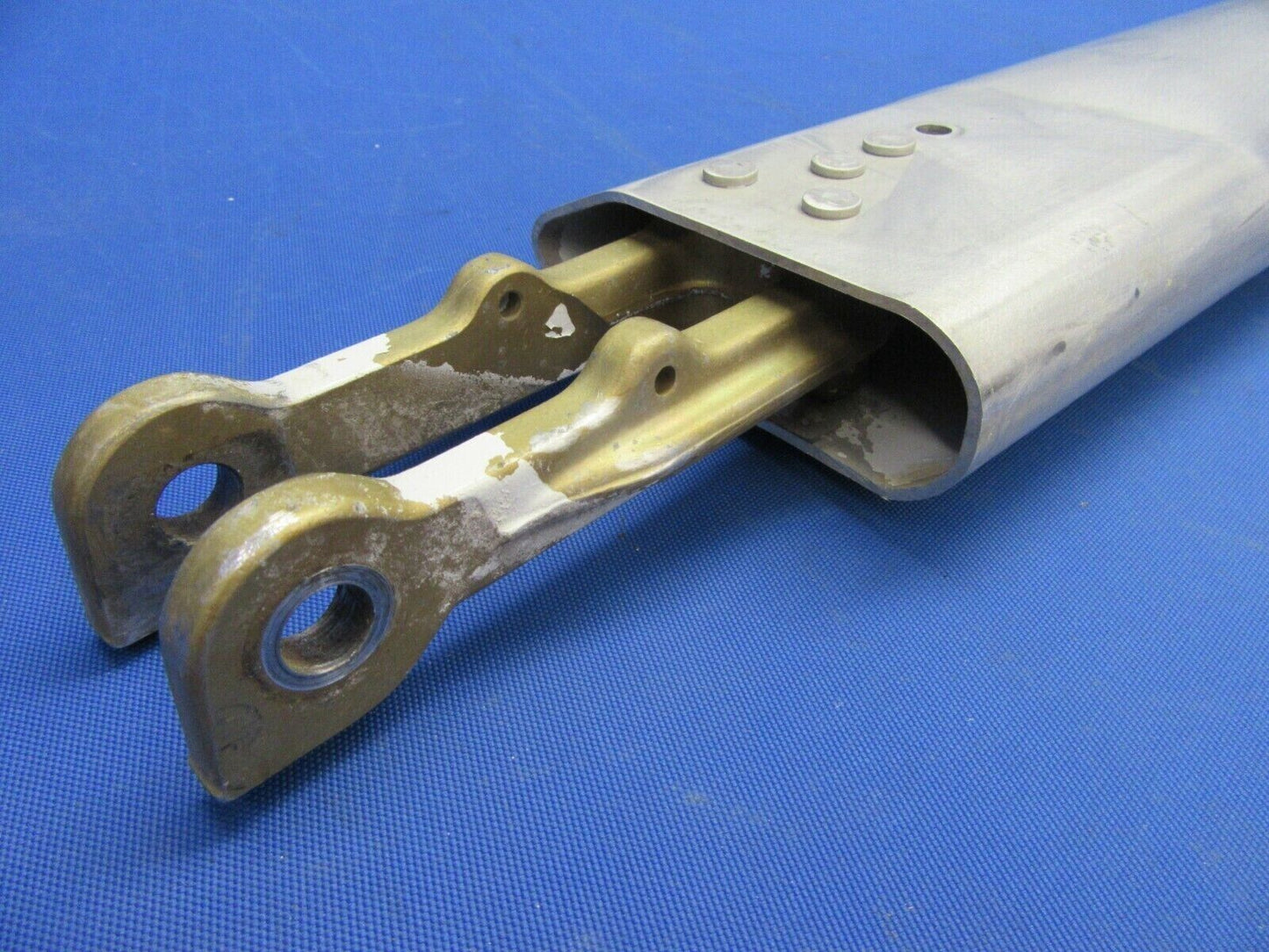 Cessna 150L, M and 152 LH Wing Strut P/N 0421000-1 (0920-242)