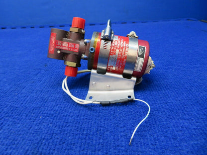 Cessna 210 / T210N Dukes Electric Fuel Boost Pump 28v P/N 1500-00-38 (0622-747)