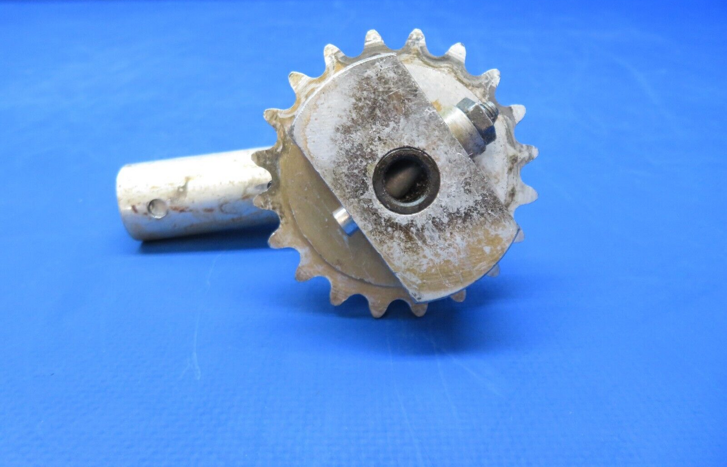 Beech A24R Sprocket & Tube Control P/N 169-524018-63 (0923-545)