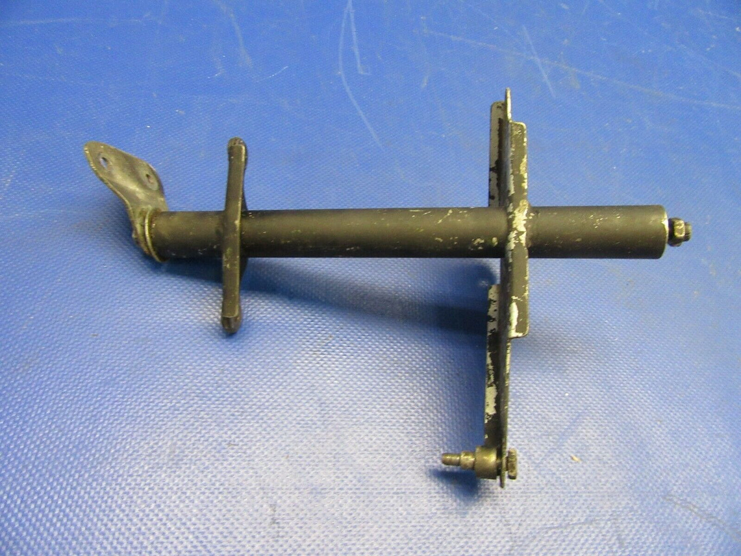 Brantly B2B Helicopter Rudder Pedal Hinge RH (0921-528)