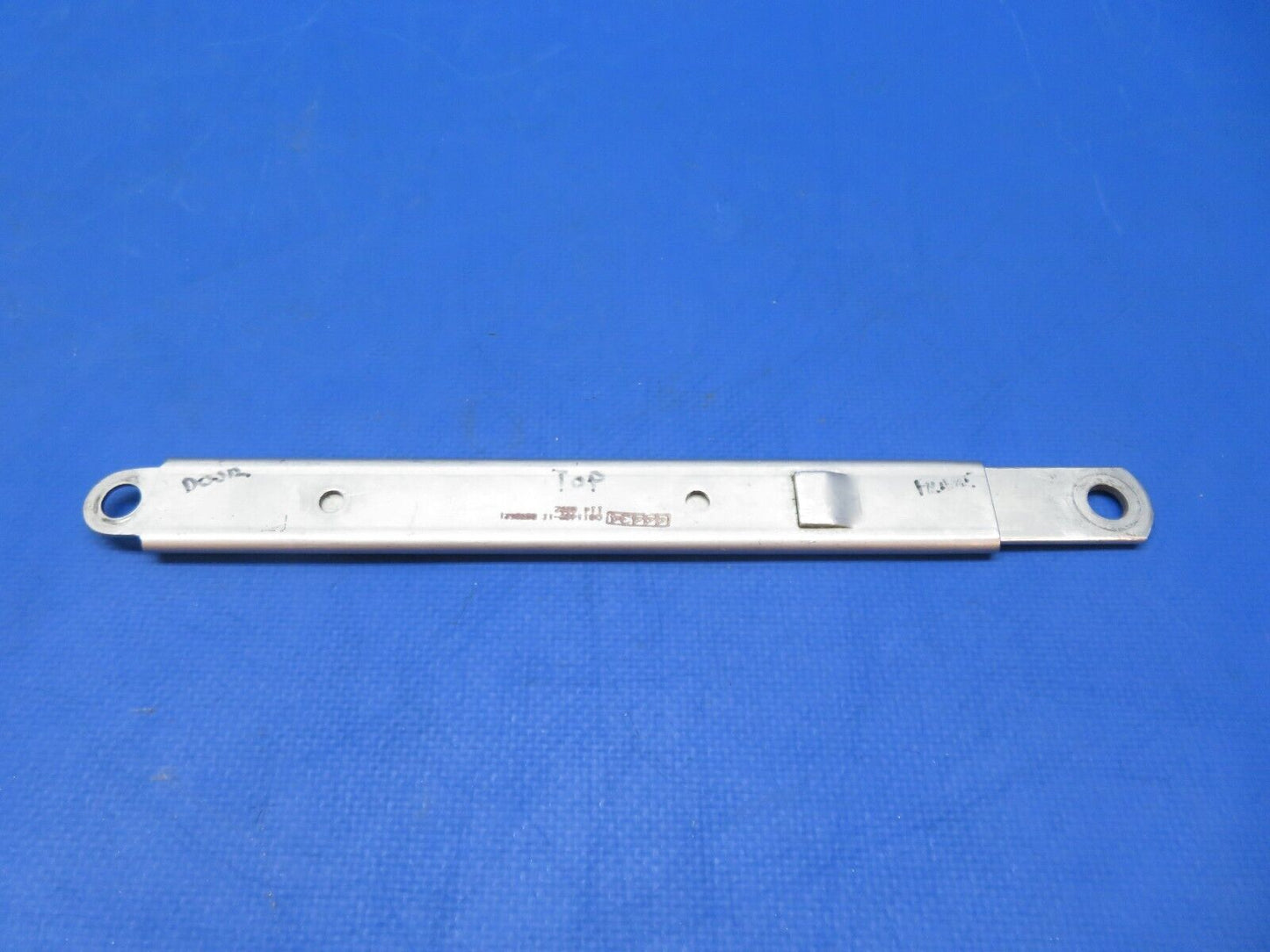 Cessna 310 / 310Q Cabin Door Stop Assy P/N 0811488-15 (0823-753)