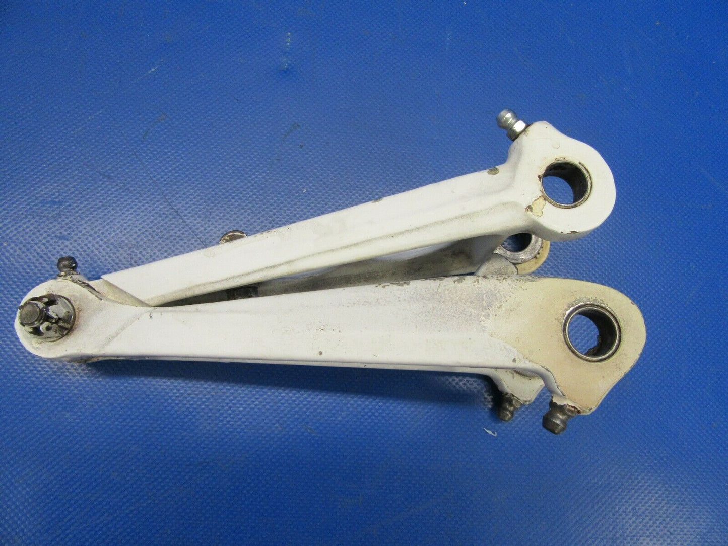 Beech A36 Torque Knee Upper & Lower Main Landing Gear 36-810015-7 (0619-462)