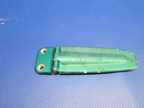 Cessna 150 Lower Cabin Door Hinge Assy RH P/N 0413426 (0224-1169)