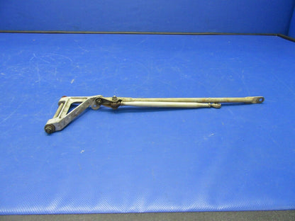 Beech 95-B55 Actuator & Link Landing Gear Door LH P/N 45-815003-3 (1121-310)