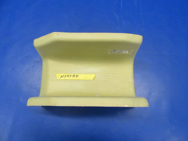 Diamond DA40-180 Center Console Funnel P/N DA4-2520-20-00 (0219-389)