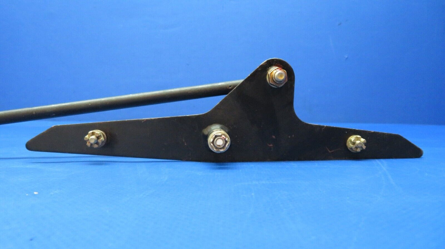 Piper PA-28 Aileron Bellcrank P/N 62771-00 (0523-890)