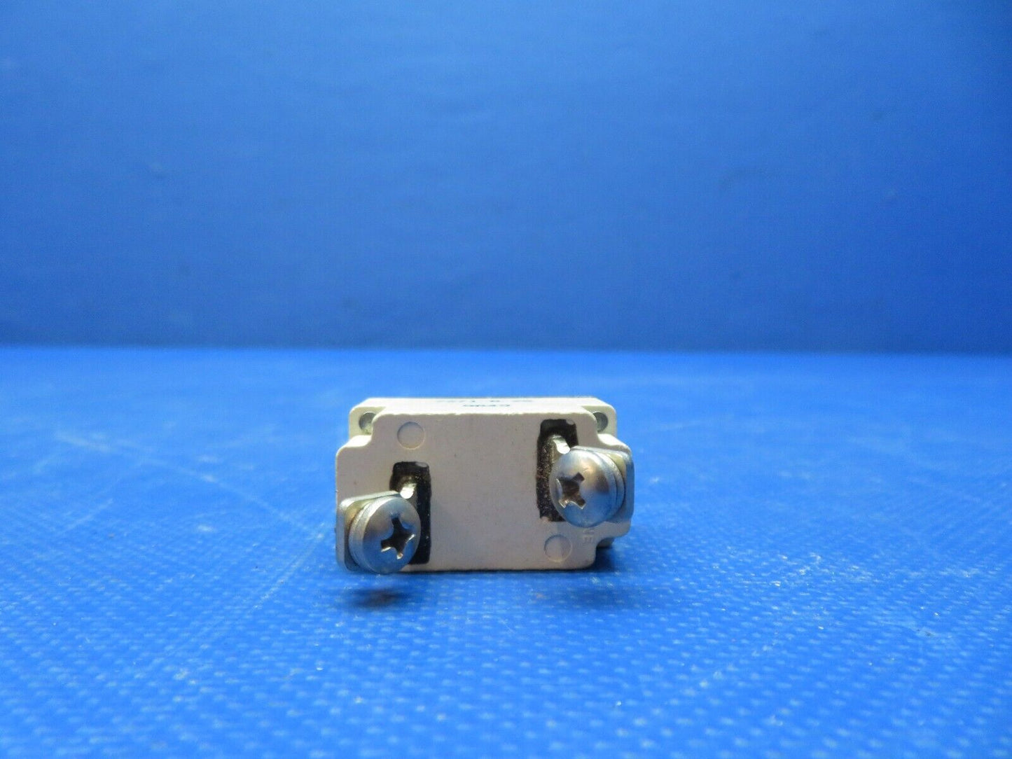 Klixon 25 amp Circuit Breaker P/N 7271-8-25 (0224-231)