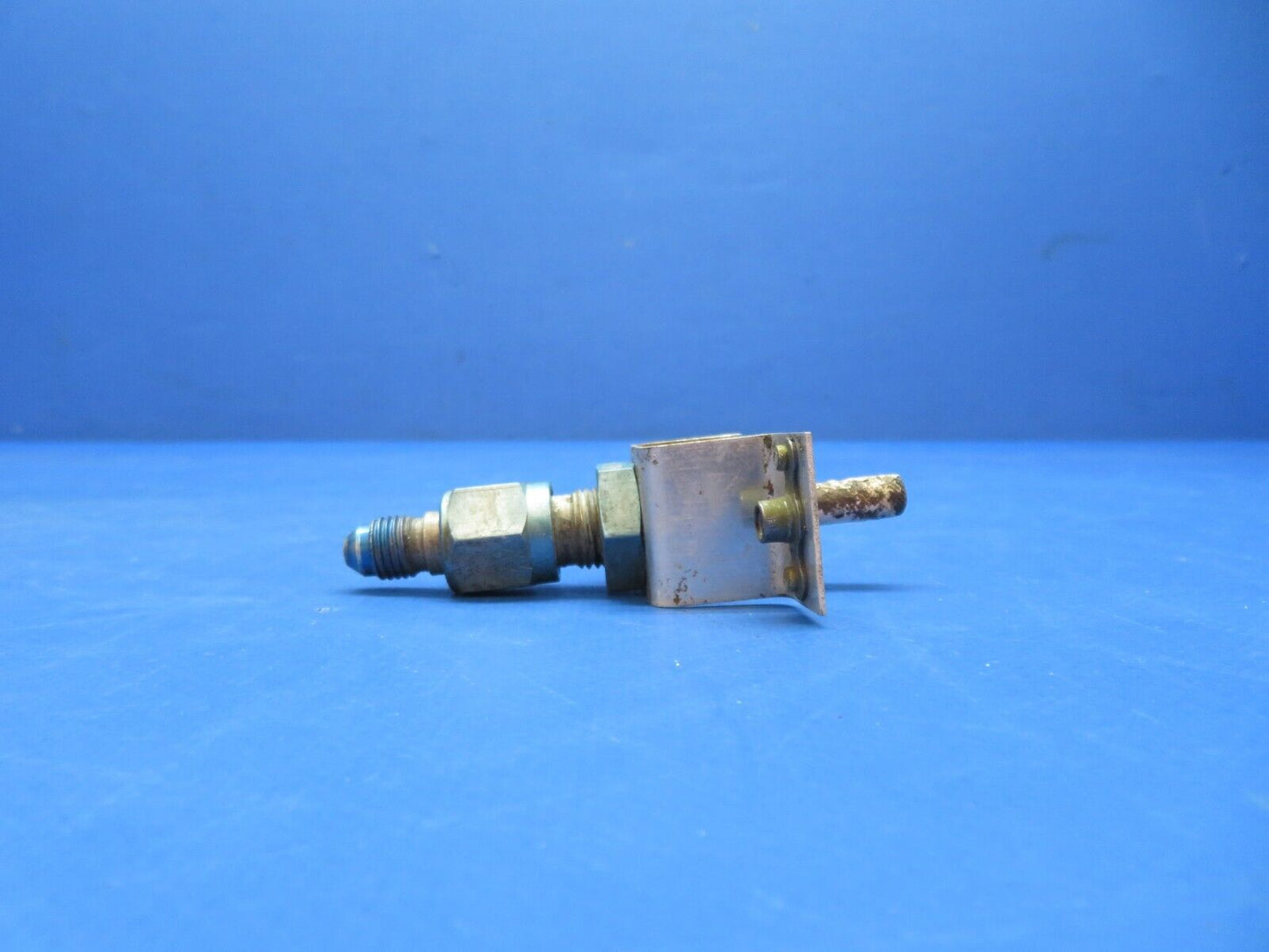 Cessna 310 / 310Q Wing Locker Fuel Valve Drain P/N 50BSH9 (0923-327)
