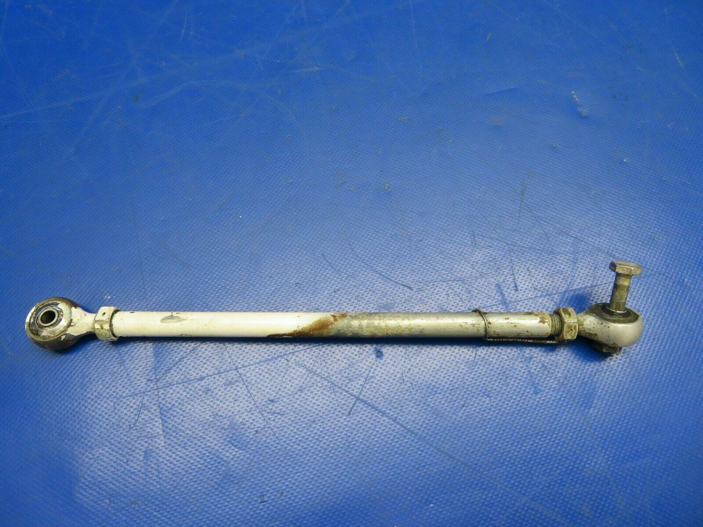 Cessna 310P Aileron Push / Pull Rod Assy P/N 5025018-1 (06202-667)