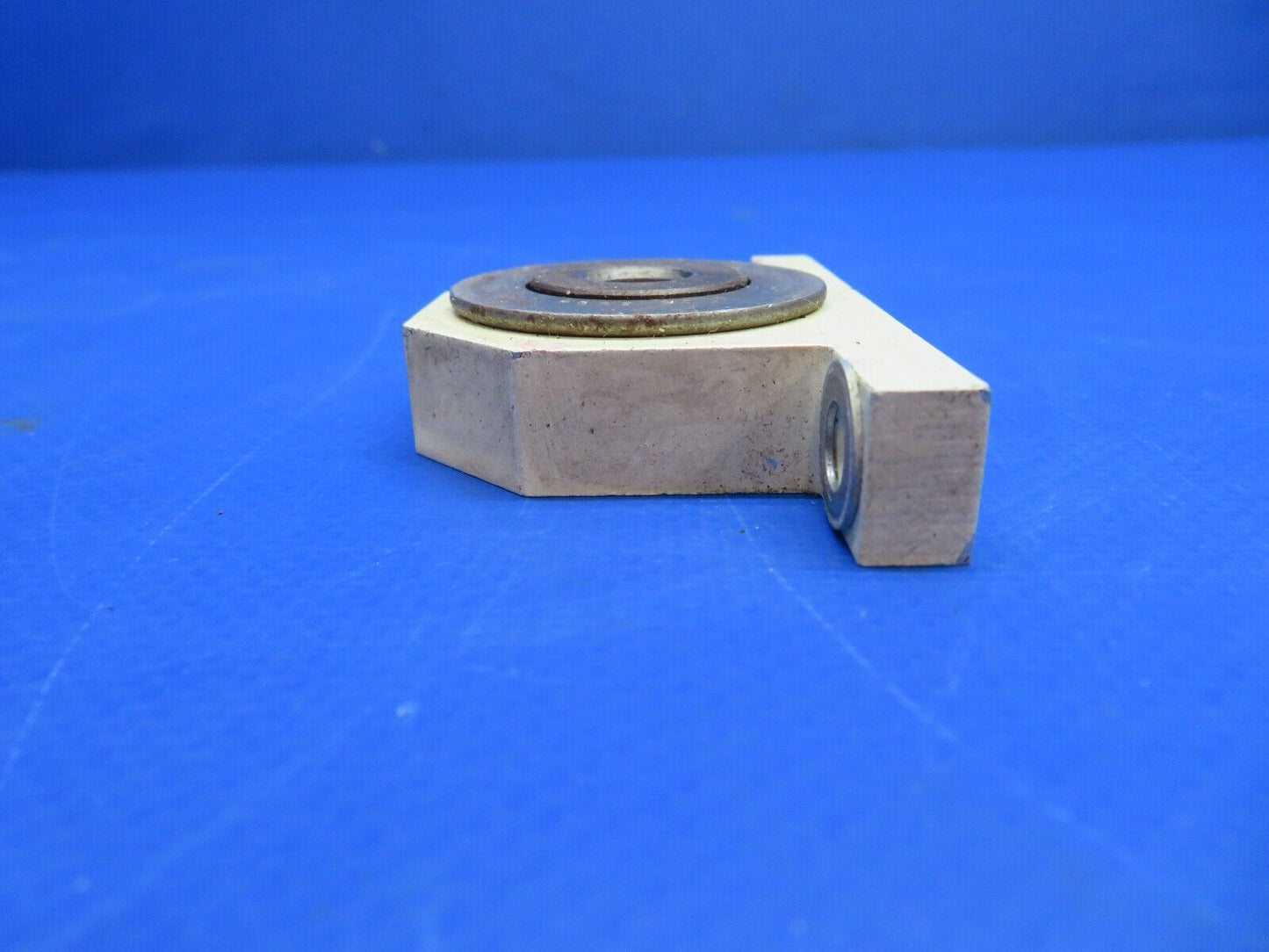 Bellanca 17-30 Viking Bearing Housing Control Yoke P/N 195176 (0922-683)