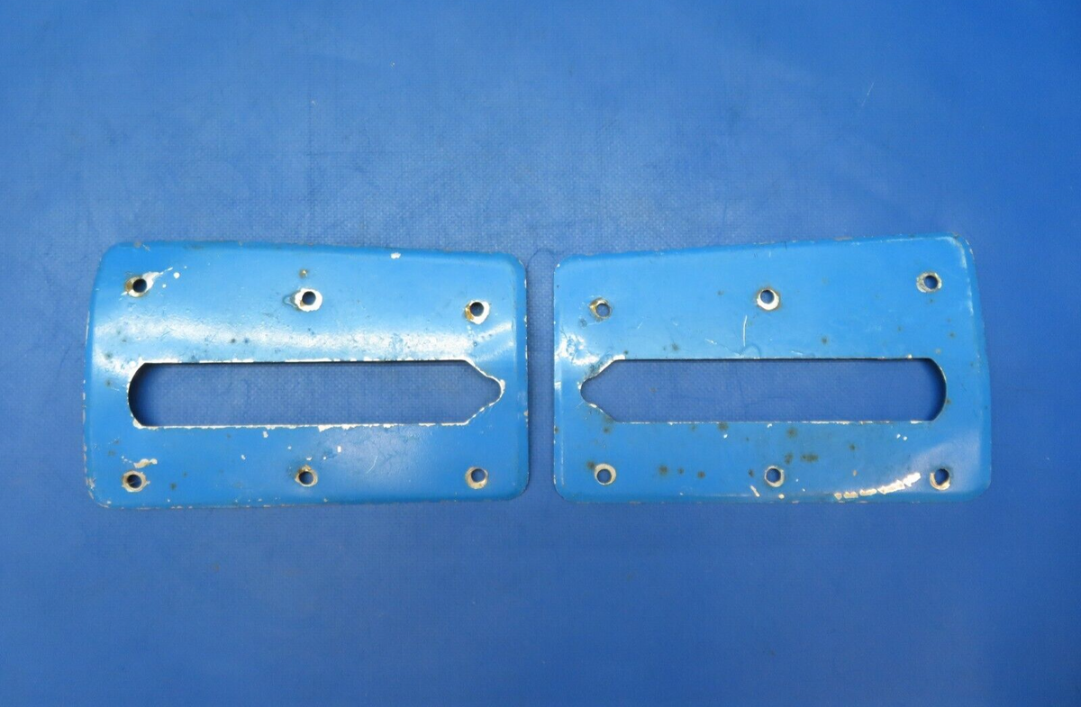 Cessna 172 Landing Gear Fillet LH & RH P/N 0511071-3, 0511071-4 (0523 ...