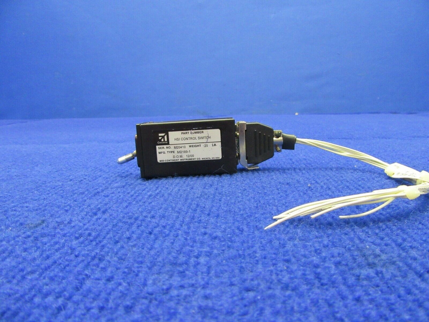 Mid-Continent HSI Switch w Connector P/N MD189-1 (1221-449)