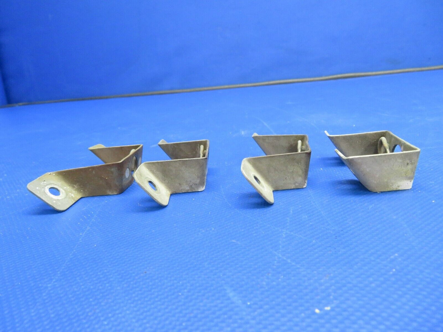 Beech N35 Bonanza Cowl Latch Clip RH FWD, AFT Center LOT OF 4 (0121-312)