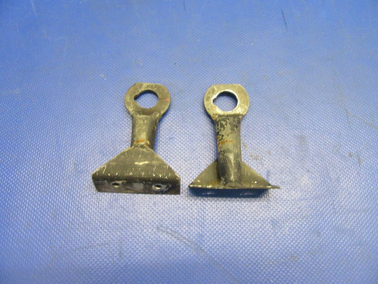 Brantly B2B Front Seats Mounts Lot of 2 (0921-512)