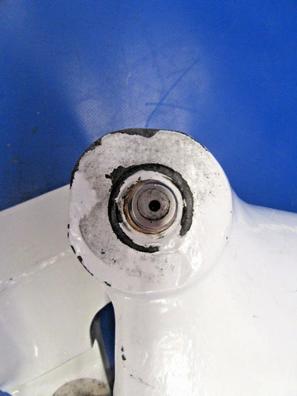 Beechcraft / Beech Sierra Nose Gear Assembly P/N 169-820000-601 (0918-266)