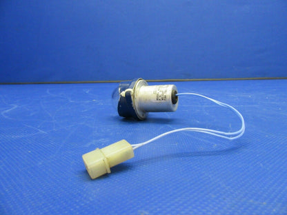 Cessna 210 Rudder Light Whelen A555A w/ Lens & Retainer 28V 0433006-7 (0721-480)