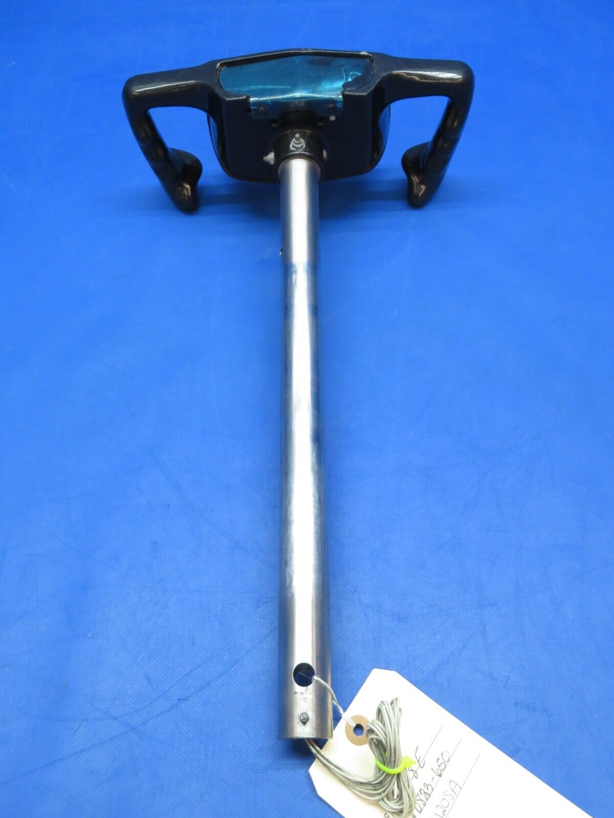 Cessna 310 / 310Q LH Pilot Control Wheel / Yoke Assy P/N 5261001-6 (0823-650)