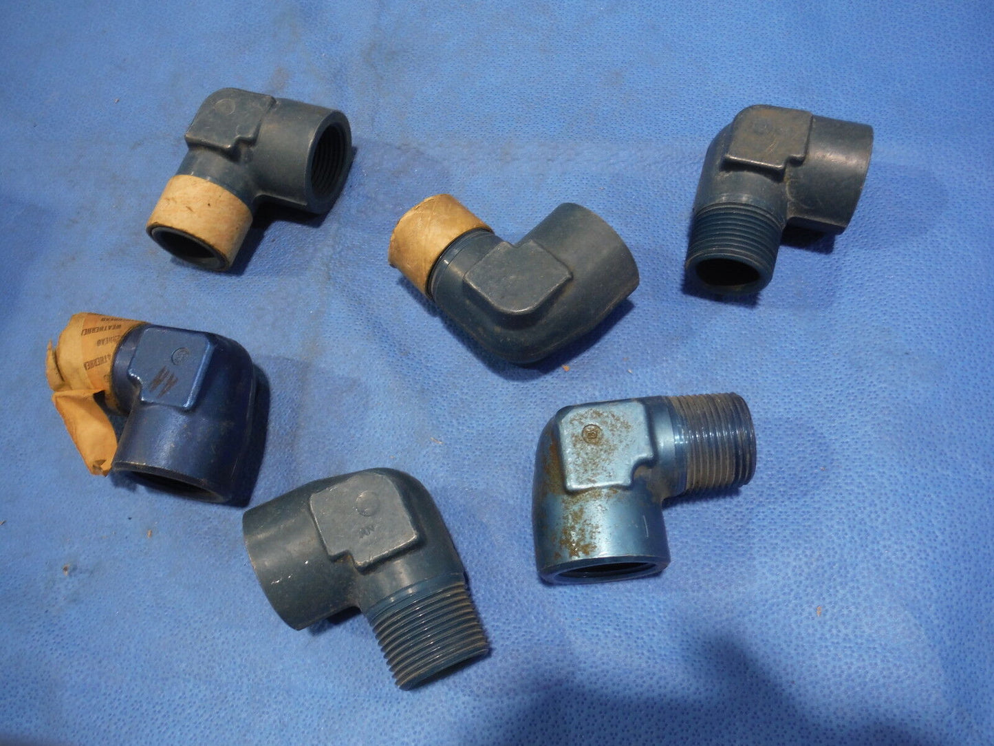 Elbow  P/N 914-8D  Lot of 6  (715-13)