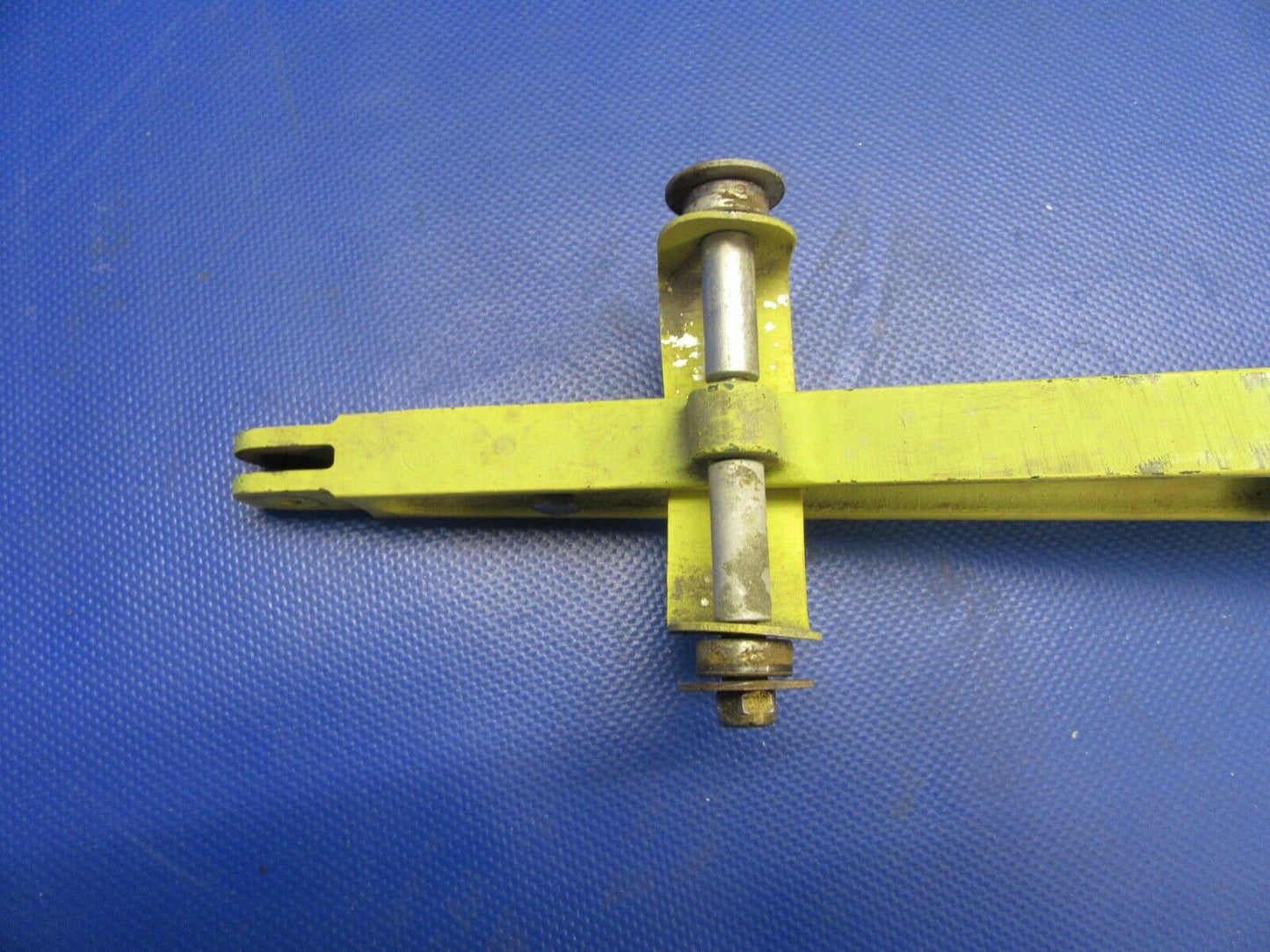 Beech 58 Baron Elevator Bell Crank Assembly P/N 002-524024-11 (0521-459)