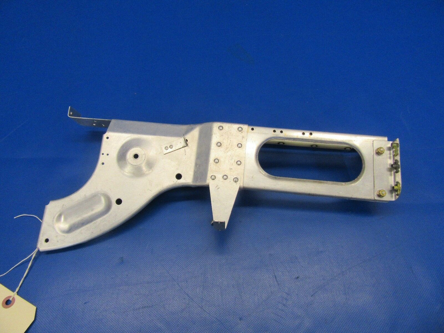 Cessna R182 Supprt Assy Bellcrank Elevator Control LH P/N 0760693-1 (0817-85)