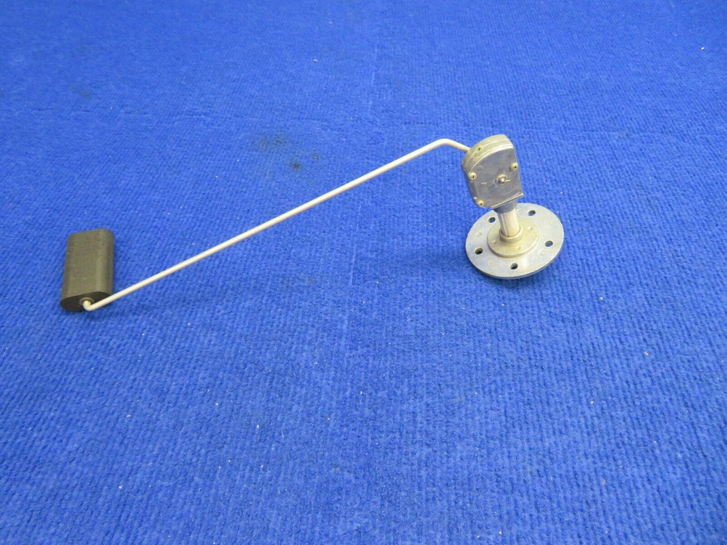 Beech 58 Baron Fuel Transmitter LH OTBD P/N 002-381000-1 (0322-711)