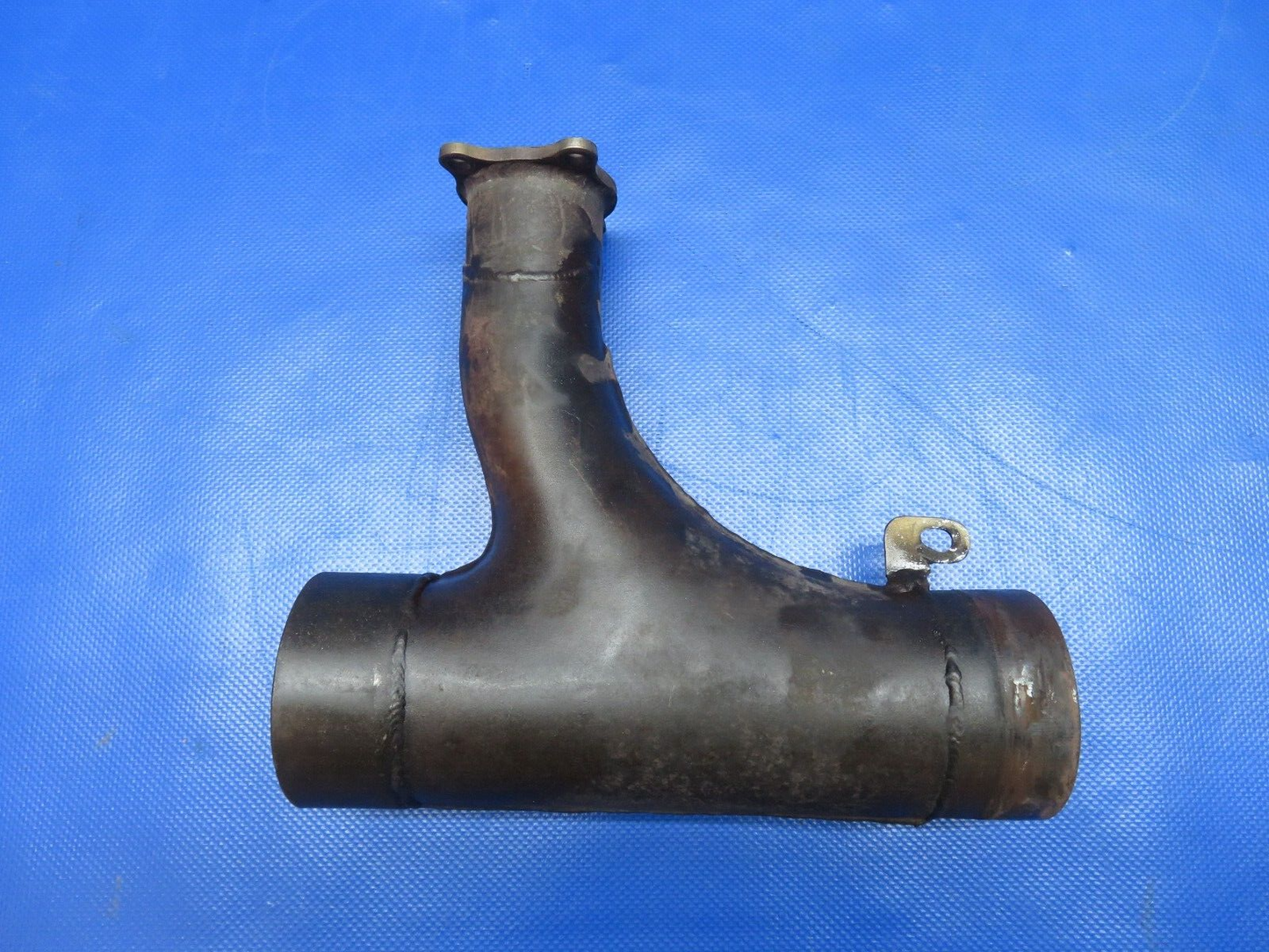 Early Cessna 310 Under Wing LH Exhaust Stack Assy P/N 0850670-37 (0224-1463)