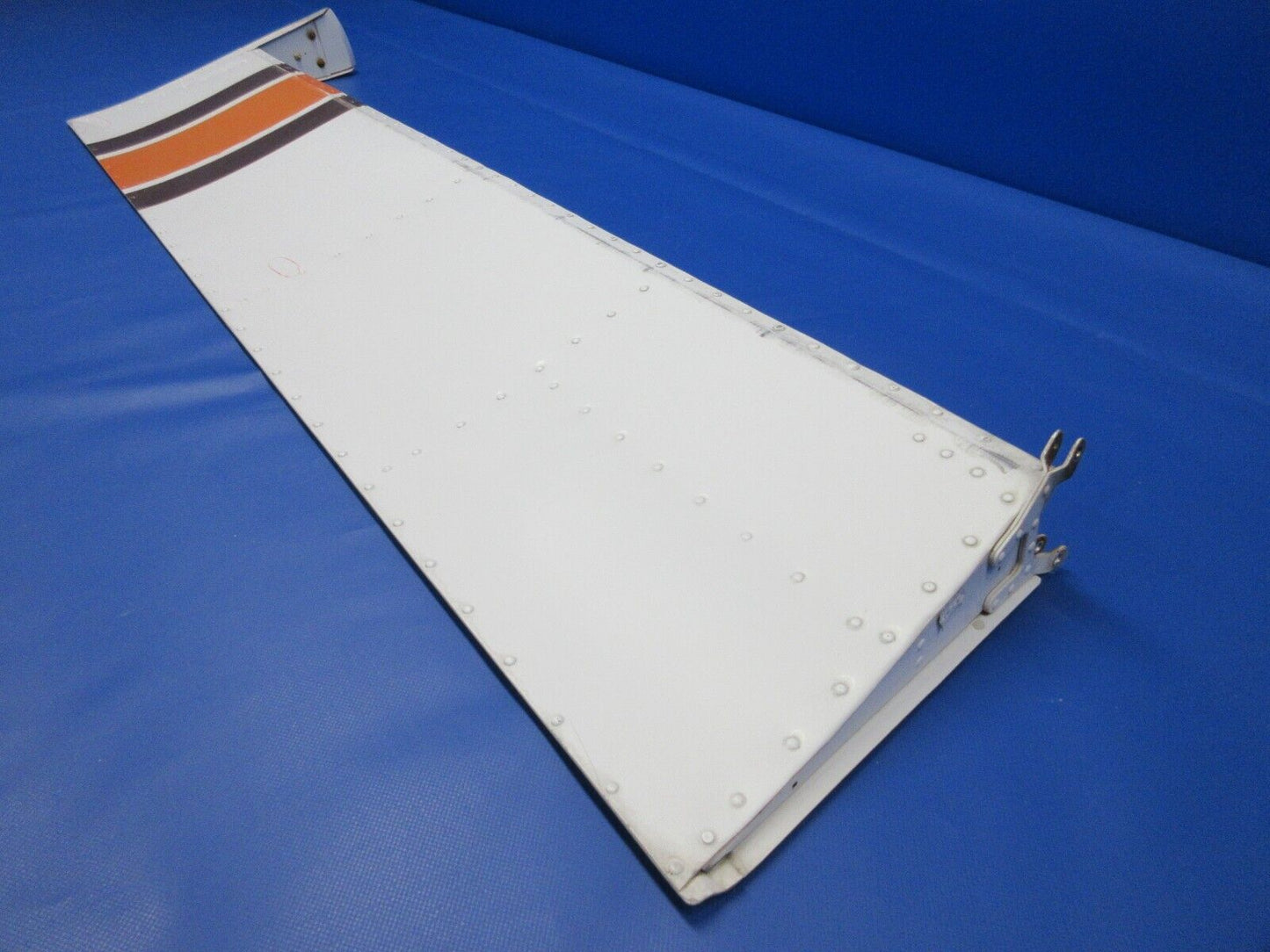 Mooney M20 / M20E RH Aileron P/N 2200-2 / 230000-2 (0124-05)