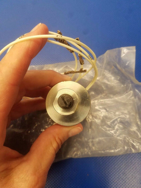 Cessna 310 421 Pressure Switch Auxiliary Fuel P/N 9910058-1 NOS (0417-134)