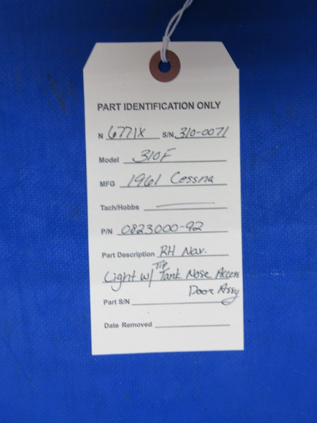Cessna 310 / 310F RH Nav. Light w/ Tip Tank Nose Access 0823000-92 (1123-731)