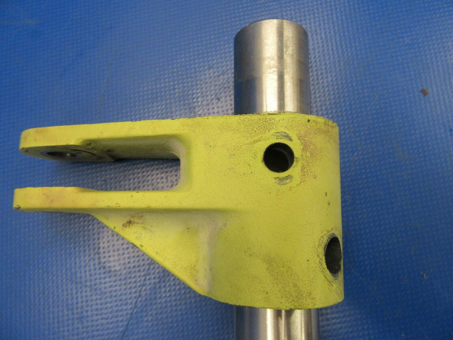 Beech B-24R Main Gear Retract Arm Torque & Shaft Assy P/N 169-810029-3 (0819-08)