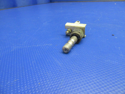 Cessna P210N Door Handle Pin Lock w / Connector 2117162-2 (0521-335)