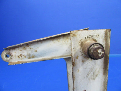 Cessna 310 / T310Q Elevator Bellcrank Yoke & Weight 0861171-2 (0619-128)