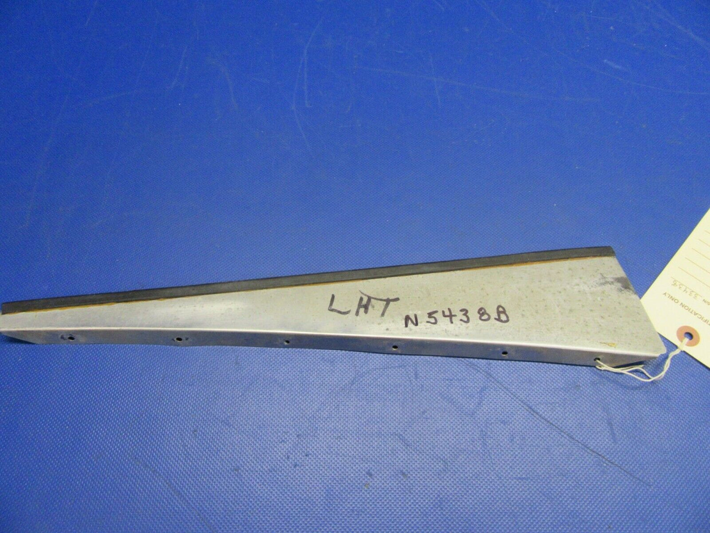 Cessna 182 Stabilizer Seal LH Upper P/N 0732102-7 (1021-362)