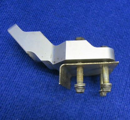 Cirrus SR-22 Axle Fitting Main Gear P/N 18103-001 (0122-378)