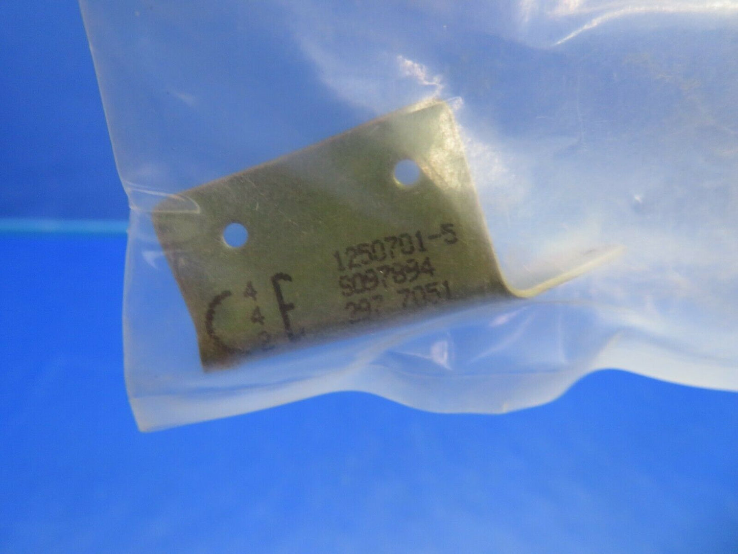 Cessna Bracket P/N 1250701-5 NOS (0720-582)