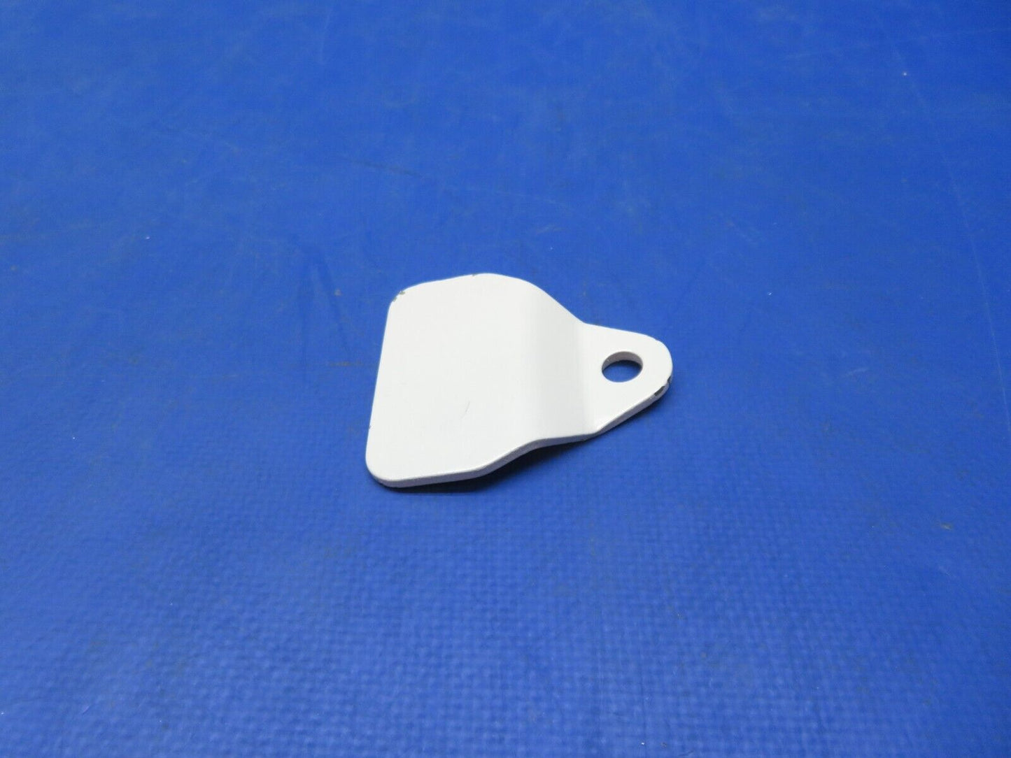 Cessna Bracket P/N 5211371-5 NOS (0923-705)