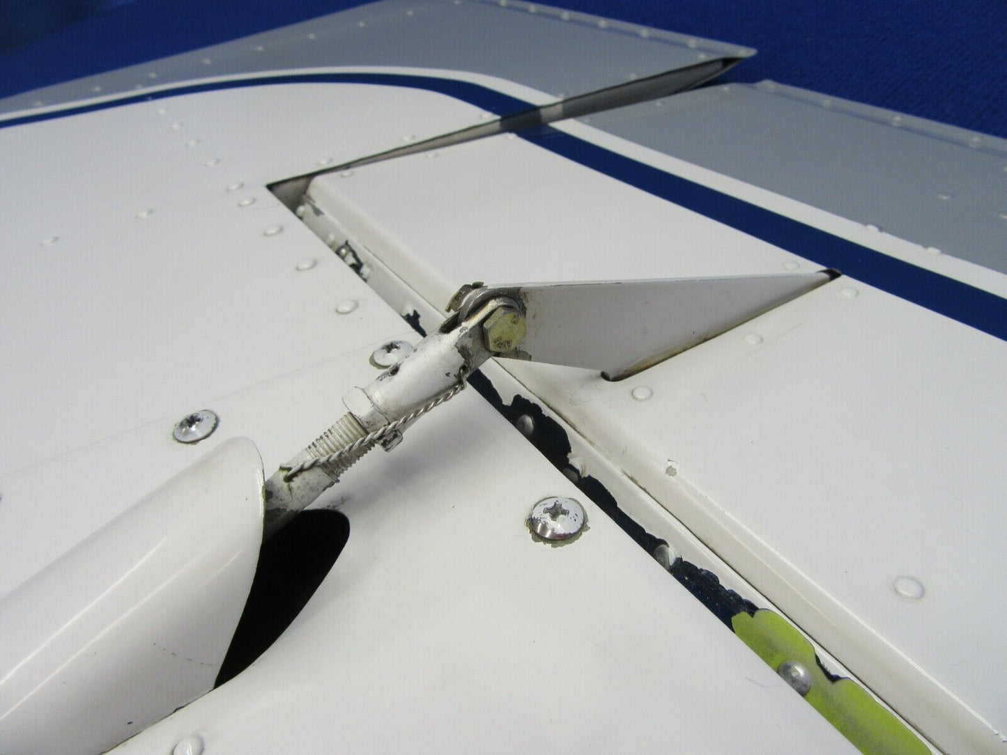 Beech 58 Baron Rudder w/ Trim Tab P/N 96-630000-465 (1221-211)