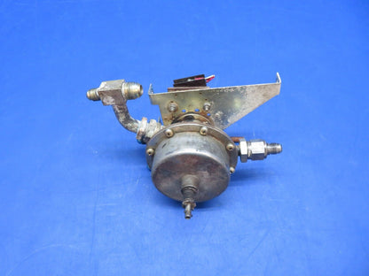 Cessna 310 / 310Q Airborne Fuel Valve Assy P/N 1H13-14 (0923-335)