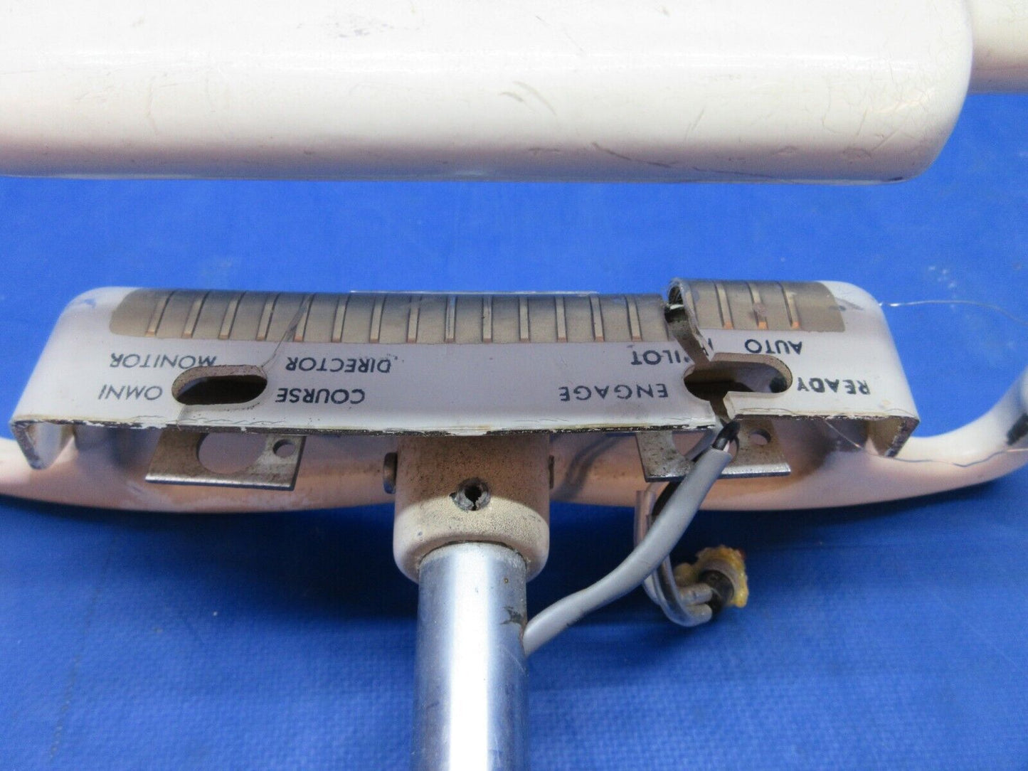 Early Cessna 310 / 310B Control Wheel / Yoke And Tube Assy 0861300-49 (1123-886)