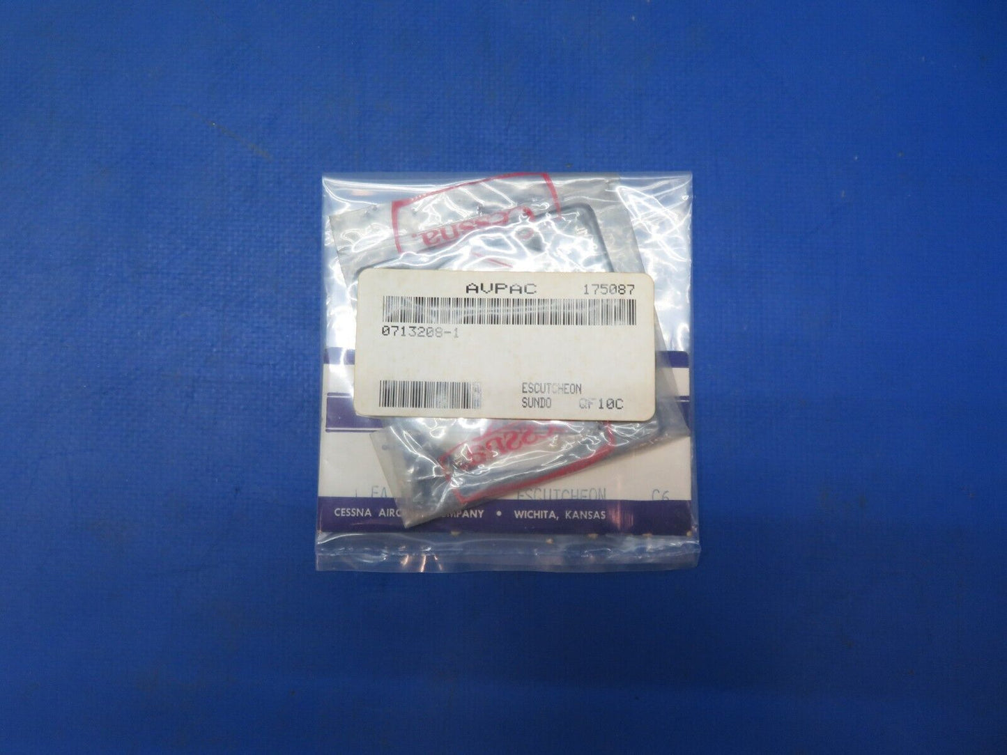 Cessna Escutcheon Black P/N 0713208-1 NOS (1023-219)
