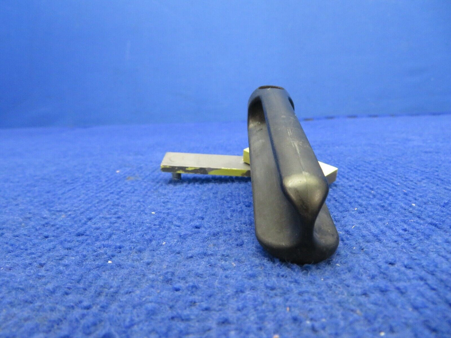 Socata TB-9 Tampico FWD LH Box Assy Door Latch Mechanism P/N 25025004 (0522-604)