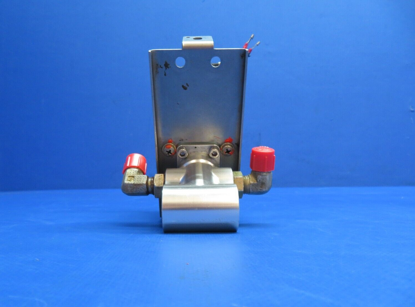 Diamond DA-42 Weldon Fuel Pump 24v P/N 18002-B (0623-582)
